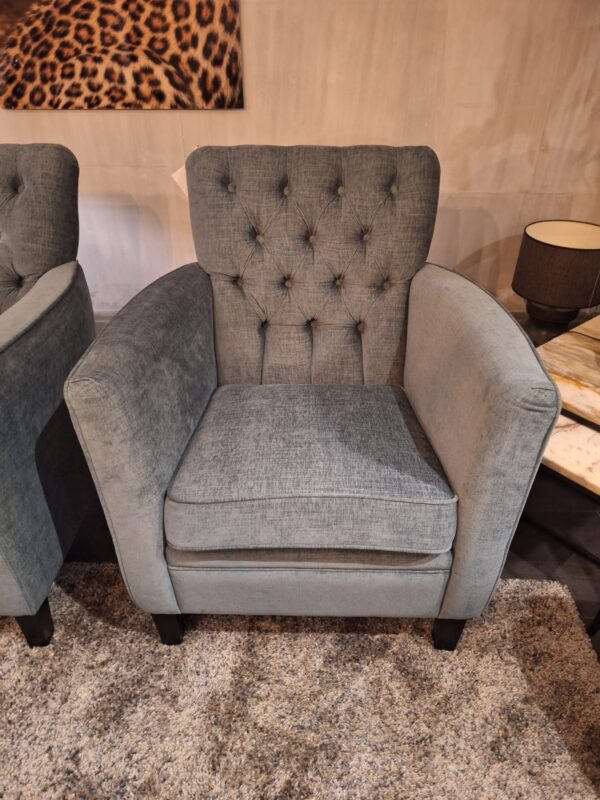 fauteuil Lucas met capiton